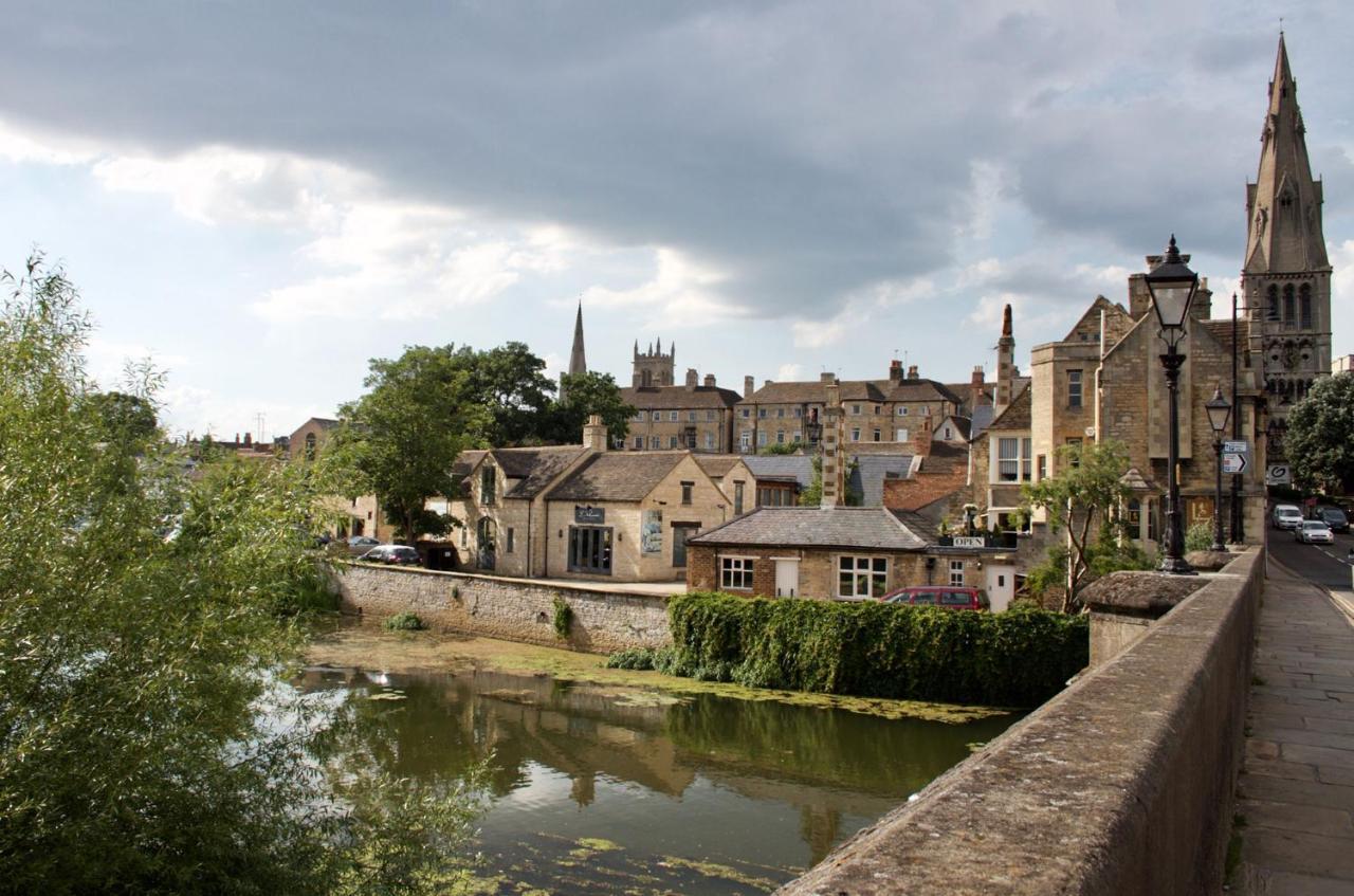 Old Bank Apartments Stamford Eksteriør bilde